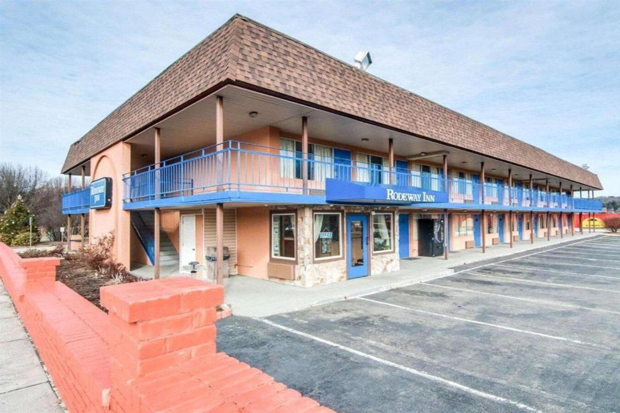 Rodeway Inn Galax Highway 58 מראה חיצוני תמונה