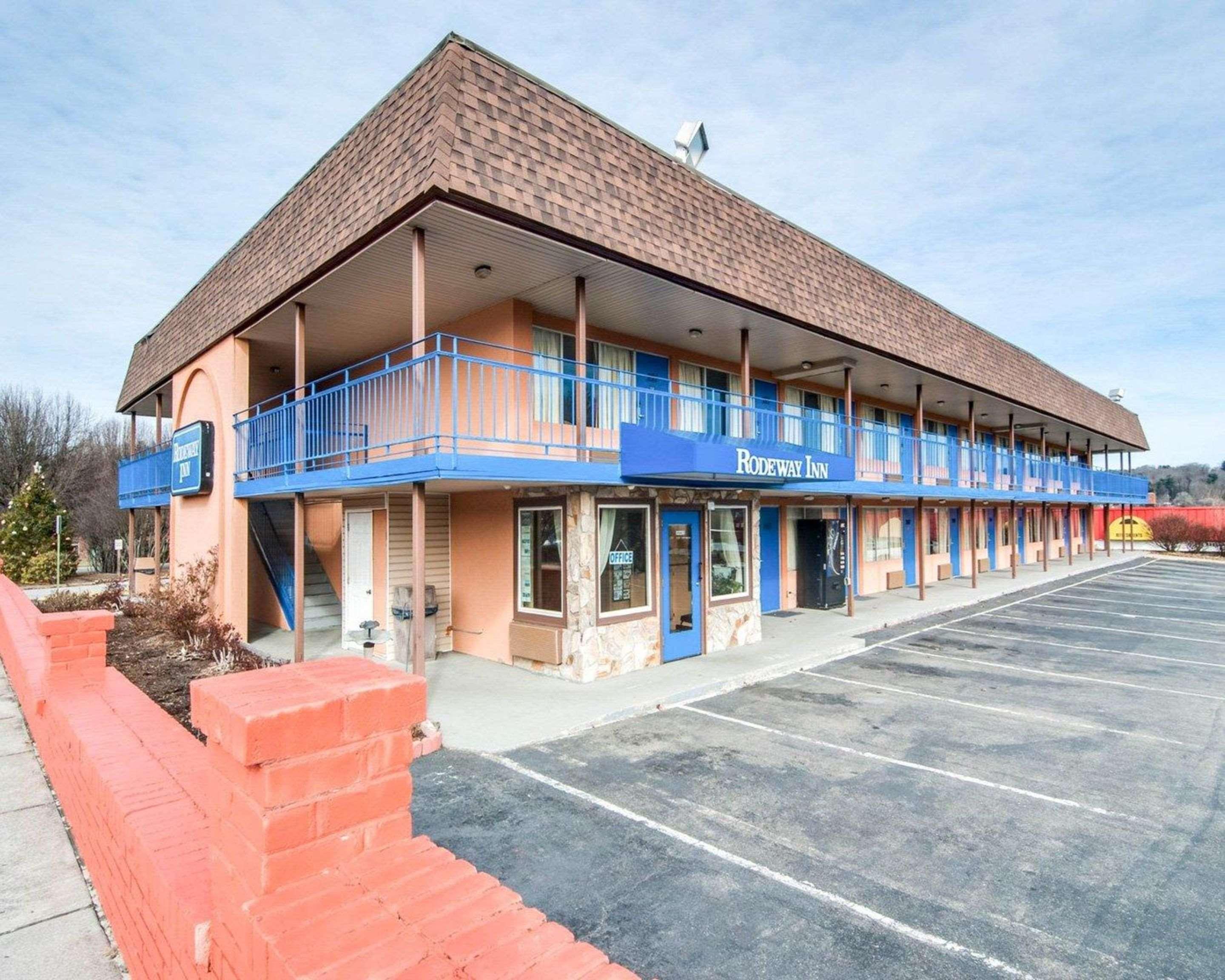 Rodeway Inn Galax Highway 58 מראה חיצוני תמונה